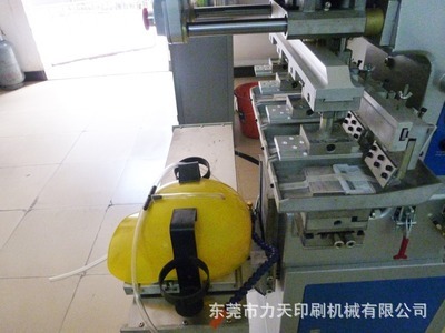 S4S四色穿梭印工作帽 革新印刷工藝，力天機械領航行業(yè)新紀元